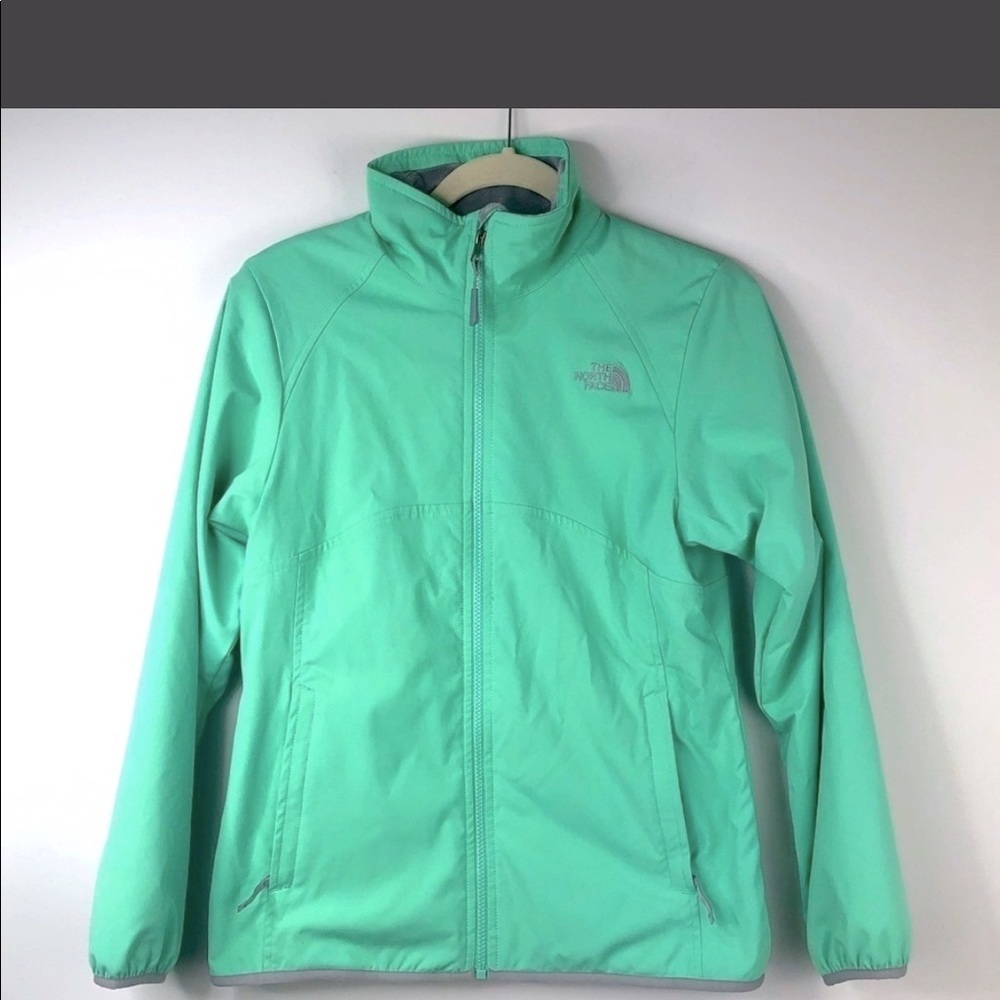 The North Face Jacket Girls XL (18).
Color: Mint Green